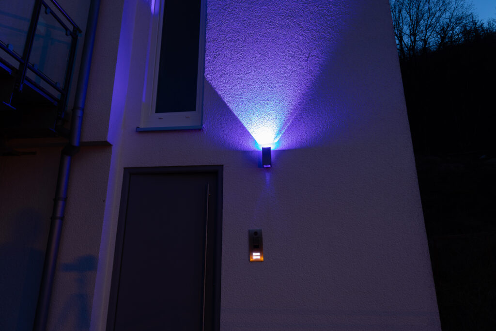fertige Leuchte nur blau eingeschaltet